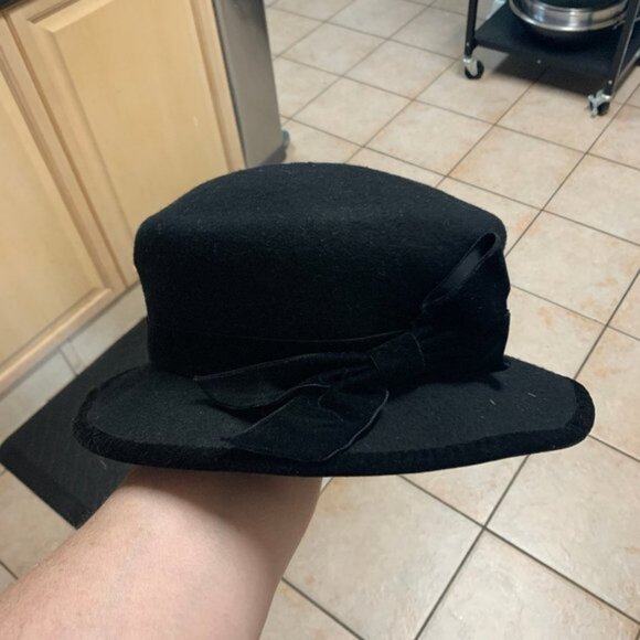 vtg Liz Clairborne Black Hat with Bow Detail - Picture 1 of 6